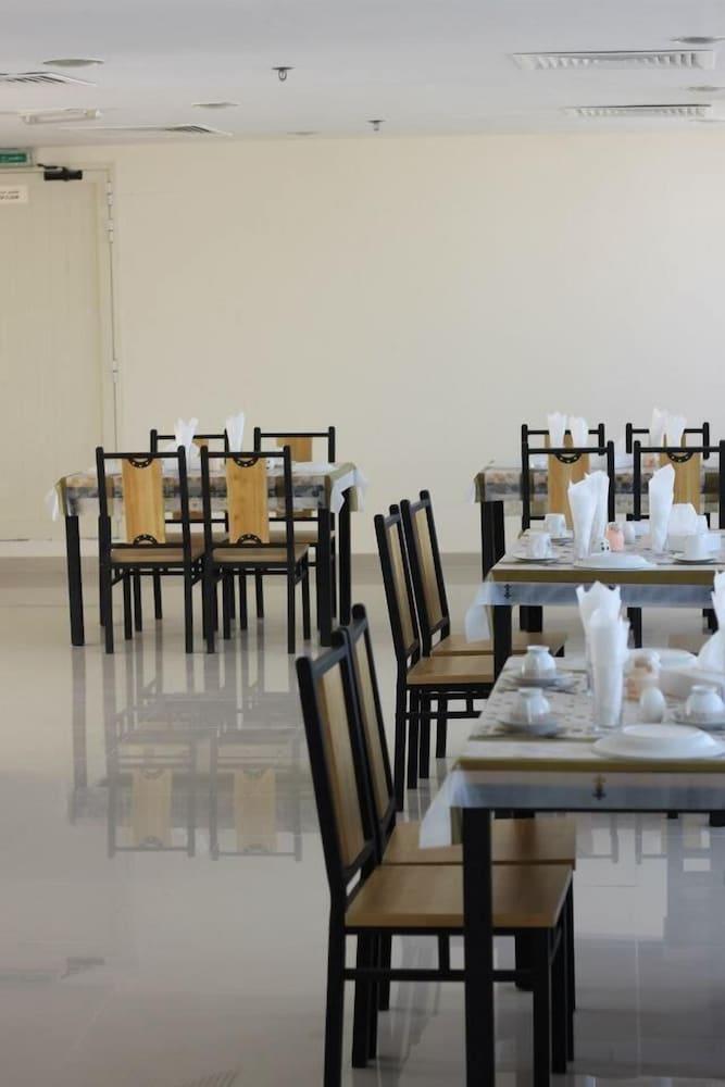 Africana Hotel Dubaj Zewnętrze zdjęcie